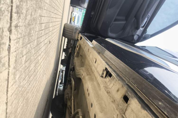 Used EXEED Lanyue 2021 390T Two-Wheel Drive StarRui Long-Range Version Left Side Sill