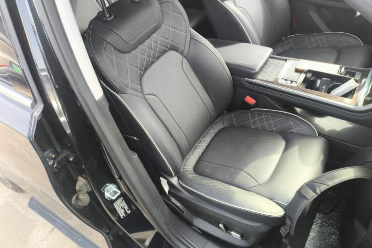 Used EXEED Lanyue 2021 390T Two-Wheel Drive StarRui Long-Range Version Right Front Seat