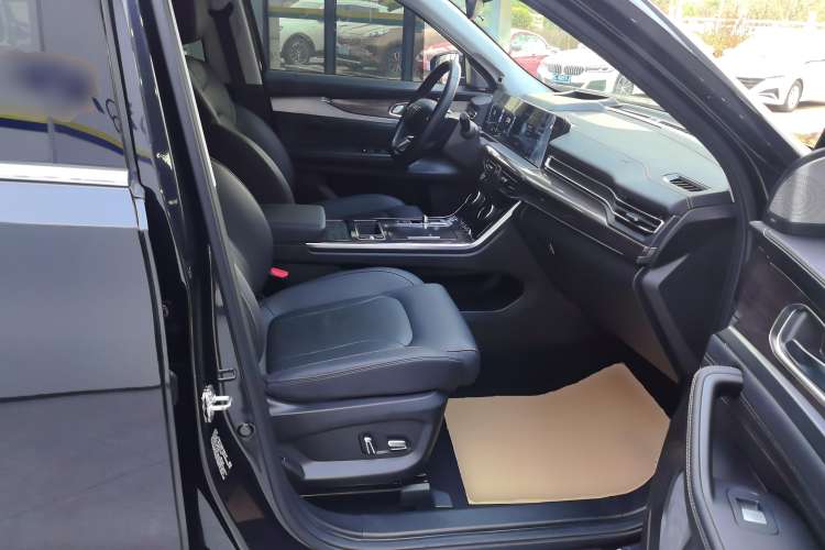 Used EXEED Lanyue 2021 400T Two-Wheel Drive Starlight Pro Edition 7-Seater Right Front Seat