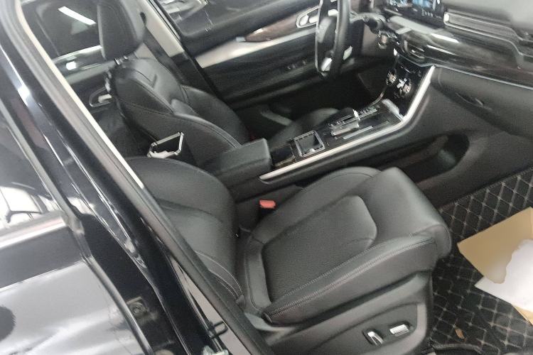 Used EXEED Lanyue 2021 400T Two-Wheel Drive Starlight Pro Edition 7-Seater Right Front Seat
