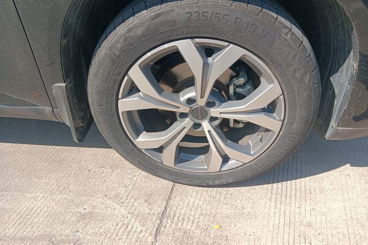 Used EXEED Lanyue 2021 400T Two-Wheel Drive Starlight Pro Edition 7-Seater Right Front Wheel Hub