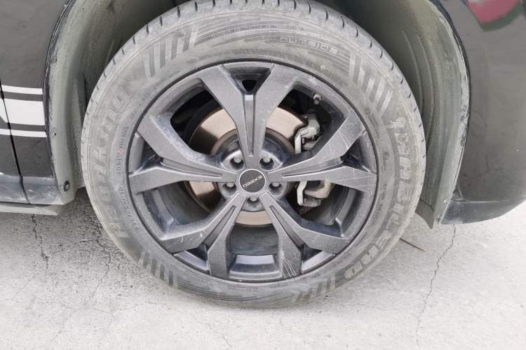 Used EXEED Lanyue 2021 390T Four-Wheel Drive Starry Edition Right Front Wheel Hub