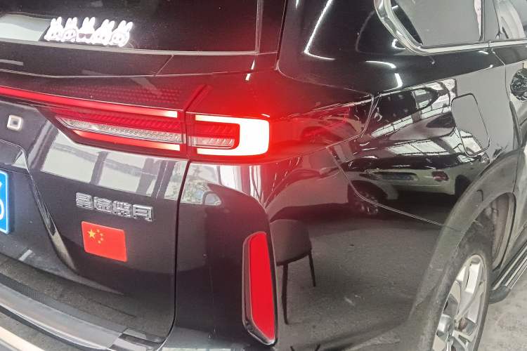 Used EXEED Lanyue 2021 400T Two-Wheel Drive Starlight Pro Edition 7-Seater Right Rear Taillight