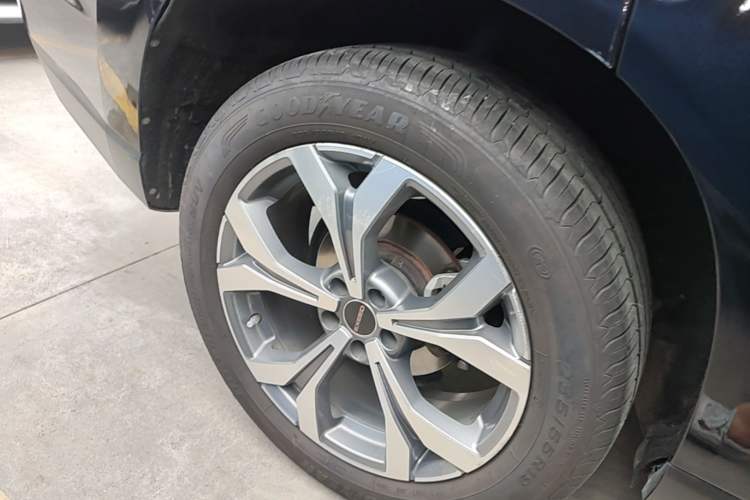Used EXEED Lanyue 2021 400T Four-Wheel Drive Starlight Pro Edition 7 Seats Right Rear Wheel Hub