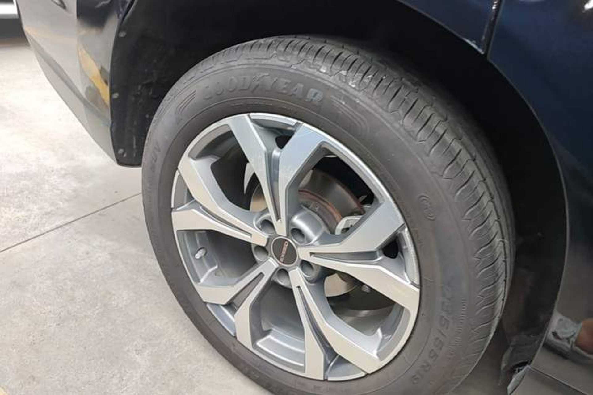 Used EXEED Lanyue 2021 400T Four-Wheel Drive Starlight Pro Edition 7 Seats Right Rear Wheel Hub