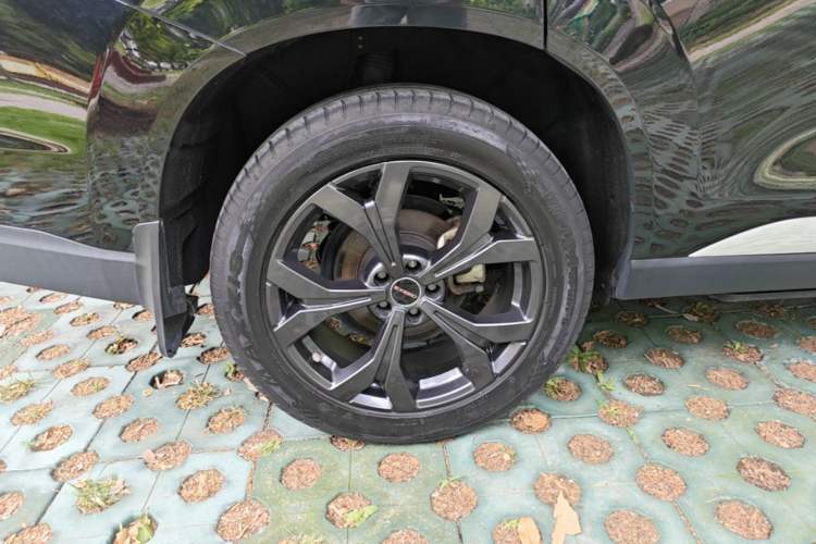 Used EXEED Lanyue 2021 390T Four-Wheel Drive Starry Edition Right Rear Wheel Hub