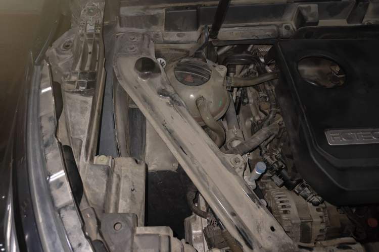 Used EXEED Lanyue 2021 390T Four-Wheel Drive Star Prestige Edition Engine Bay Right
