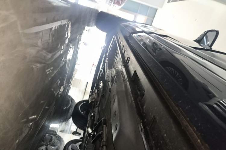 Used EXEED Lanyue 2021 400T Two-Wheel-Drive Xingrui Pro Edition 7-Seater Left Side Sill