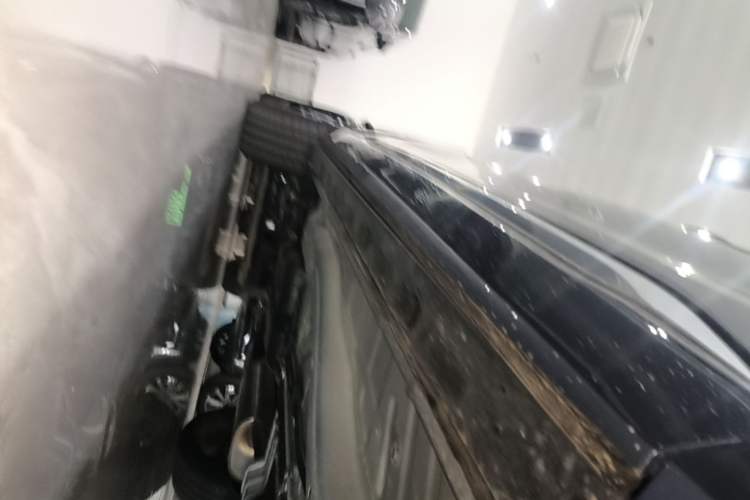Used EXEED Lanyue 2021 400T Two-Wheel-Drive Xingrui Pro Edition 7-Seater Right Side Sill