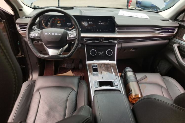 Used EXEED Lanyue 2021 400T Four-Wheel Drive Starlight Pro Edition 7 Seats Center Console