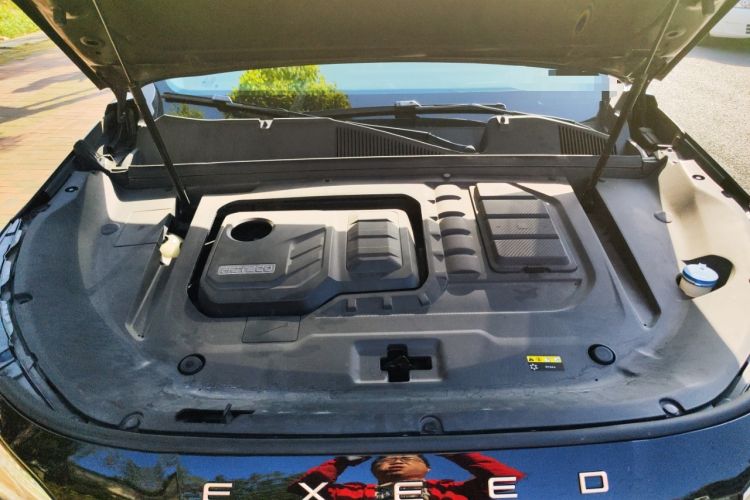 Used EXEED Lanyue 2021 400T Two-Wheel Drive Starlight Pro Edition 7-Seater Engine Bay