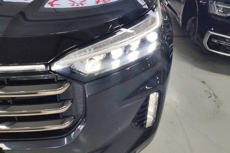 Used EXEED Lanyue 2021 400T Two-Wheel-Drive Xingrui Pro Edition 7-Seater Left Front Headlight