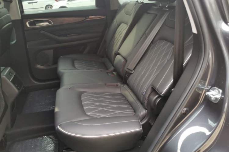 Used EXEED Lanyue 2021 400T Two-Wheel-Drive Xingrui Pro Edition 7-Seater Left Rear Seat