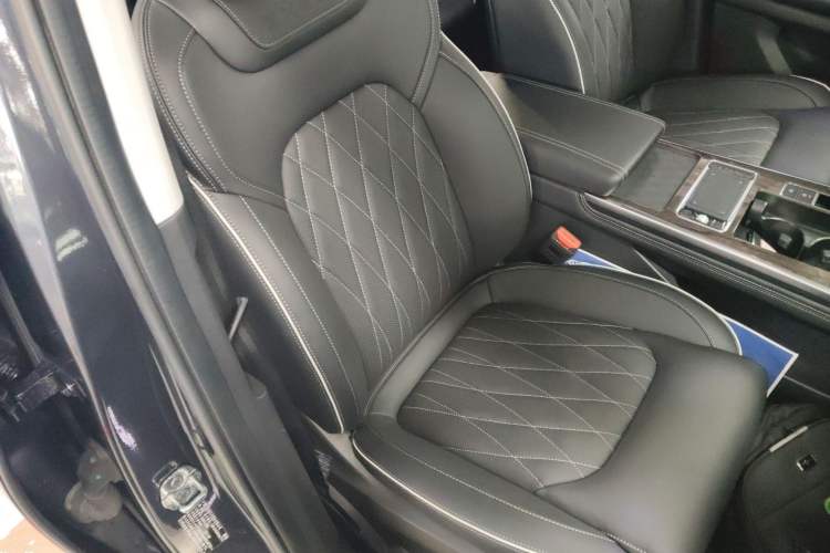 Used EXEED Lanyue 2021 400T Two-Wheel-Drive Xingrui Pro Edition 7-Seater Right Front Seat