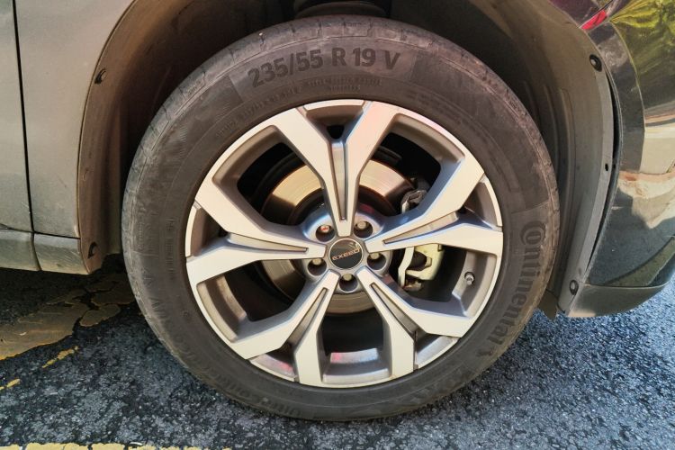 Used EXEED Lanyue 2021 400T Two-Wheel Drive Starlight Pro Edition 7-Seater Right Front Wheel Hub