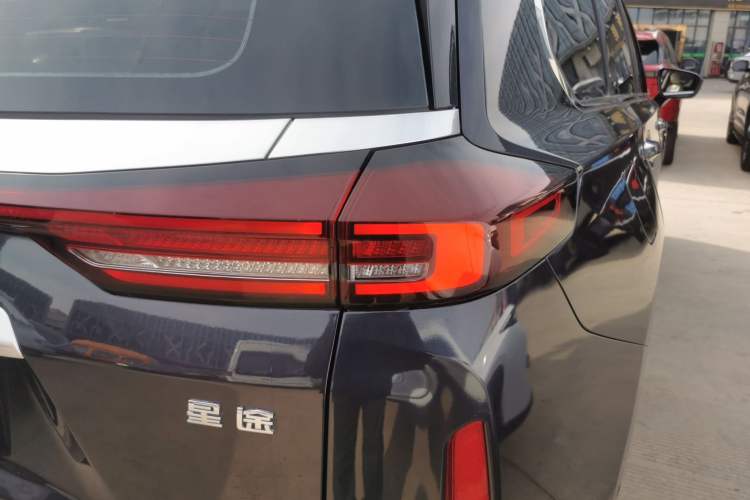 Used EXEED Lanyue 2021 390T Four-Wheel Drive Star Prestige Edition Right Rear Taillight