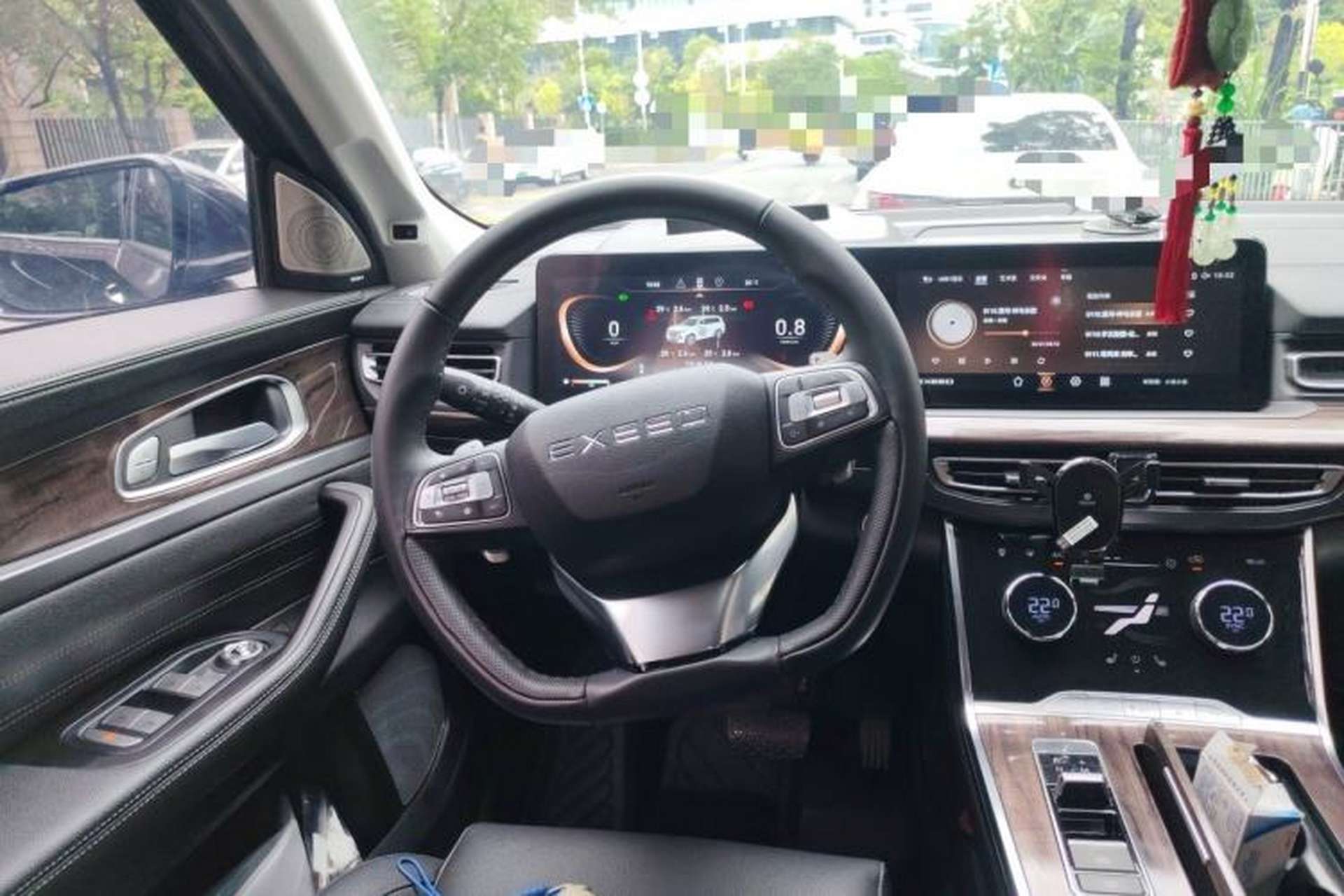 Used EXEED Lanyue 2021 400T Four-Wheel Drive Starlight Pro Edition 7 Seats Steering Wheel