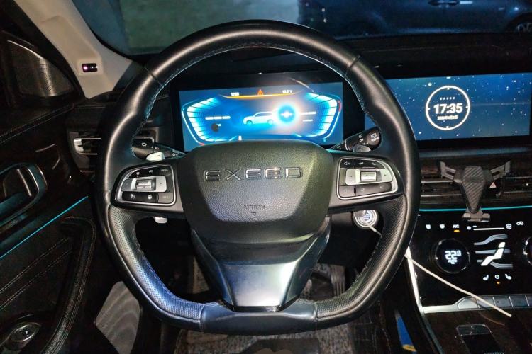Used EXEED Lanyue 2021 400T Four-Wheel Drive Starlight Pro Edition 7 Seats Steering Wheel