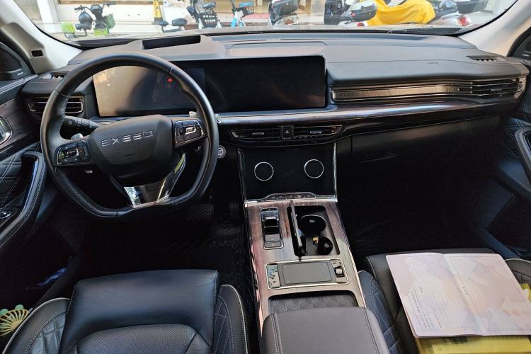 Used EXEED Lanyue 2021 390T Four-Wheel Drive Star Prestige Long-Range Version Center Console
