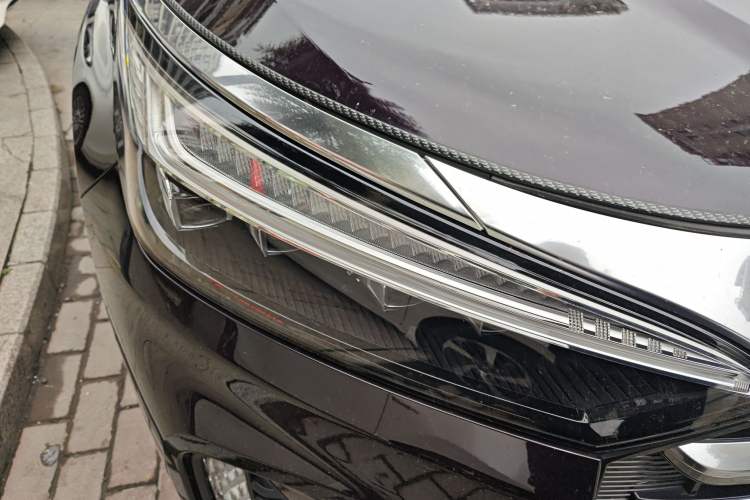 Used EXEED Lanyue 2021 390T Two-Wheel Drive Starry Edition Right Front Headlight