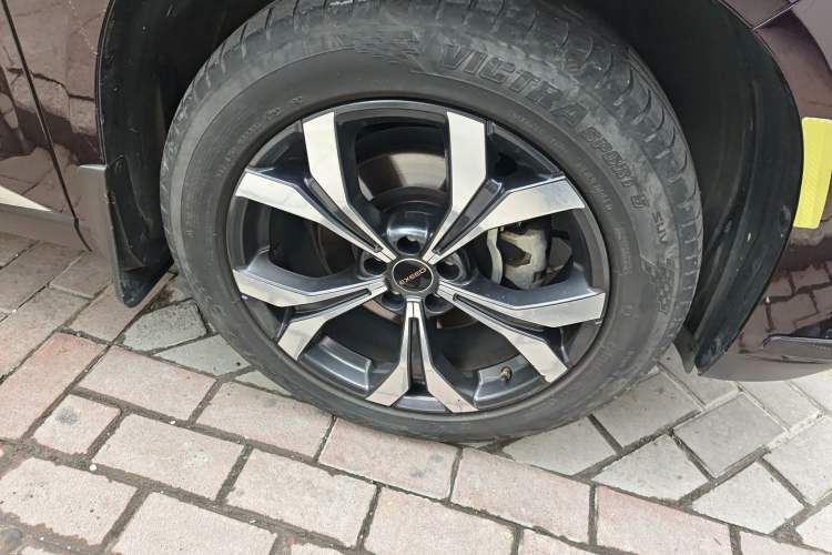 Used EXEED Lanyue 2021 390T Two-Wheel Drive Starry Edition Right Front Wheel Hub
