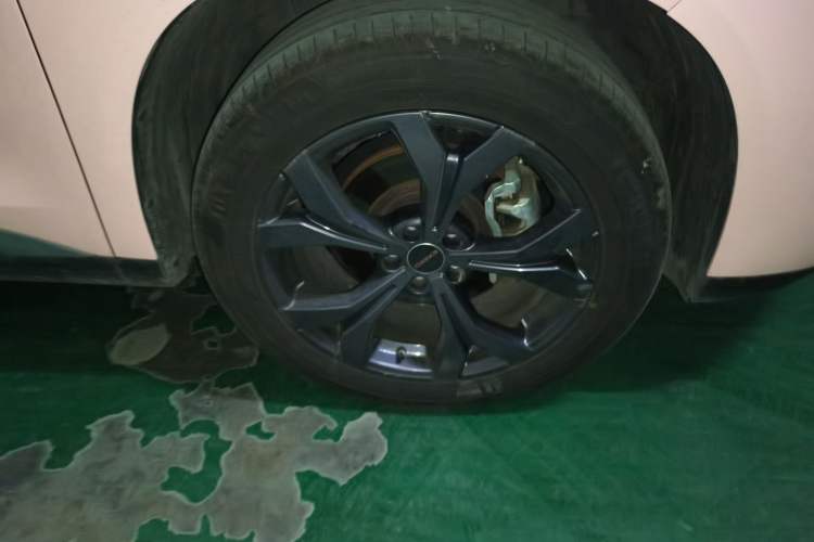 Used EXEED Lanyue 2021 390T Four-Wheel Drive Starry Edition Right Front Wheel Hub