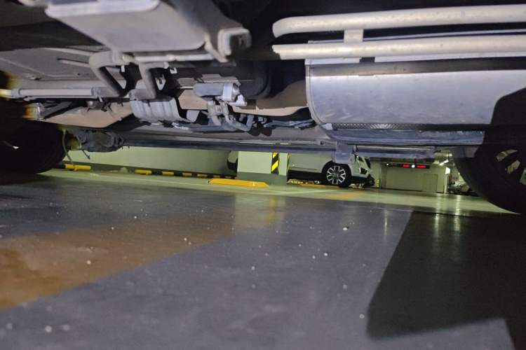 Used EXEED Lanyue 2021 390T Four-Wheel Drive Star Prestige Long-Range Version Chassis Rear Left