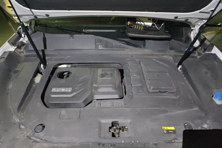 Used EXEED Lanyue 2021 390T Four-Wheel Drive Star Prestige Long-Range Version Engine Bay