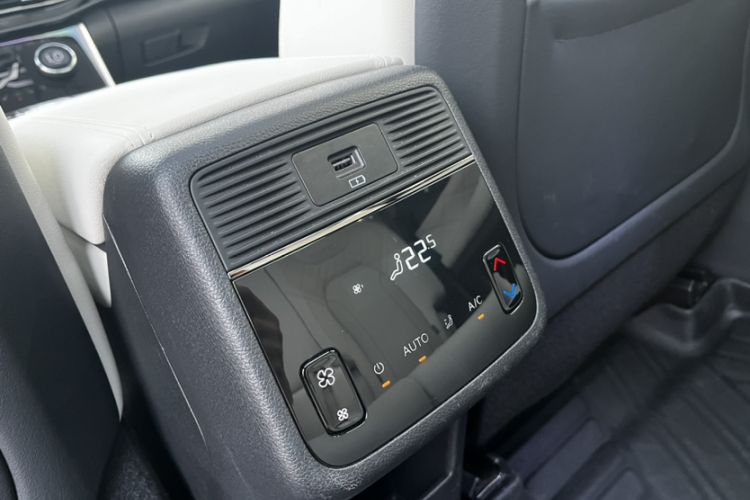 Used EXEED Lanyue 2021 390T Four-Wheel Drive Star Prestige Edition Interior 1