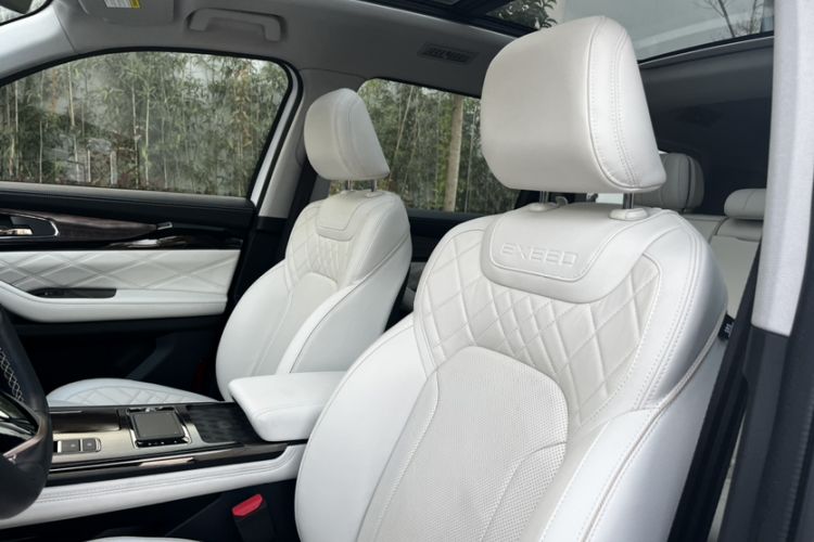Used EXEED Lanyue 2021 390T Four-Wheel Drive Star Prestige Edition Interior 2