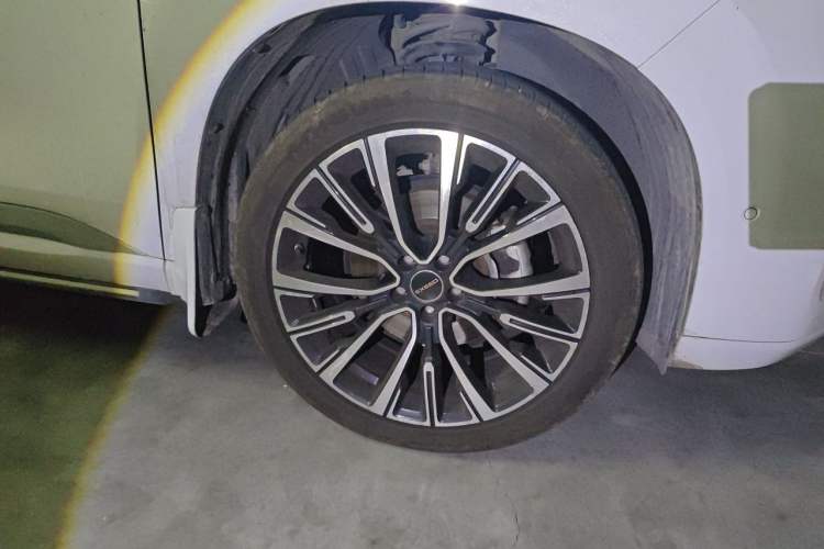 Used EXEED Lanyue 2021 390T Four-Wheel Drive Star Prestige Long-Range Version Right Front Wheel Hub