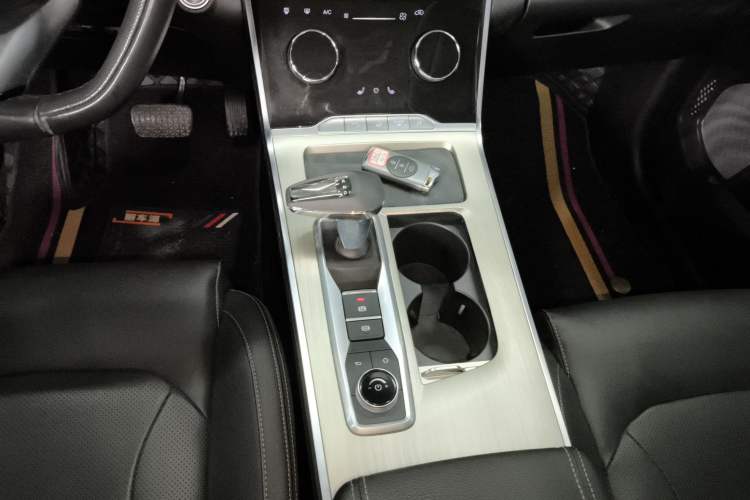 Used EXEED Lanyue 2022 Explore Edition 400T Four-Wheel Drive Star Edition 5 Seats Gear Lever