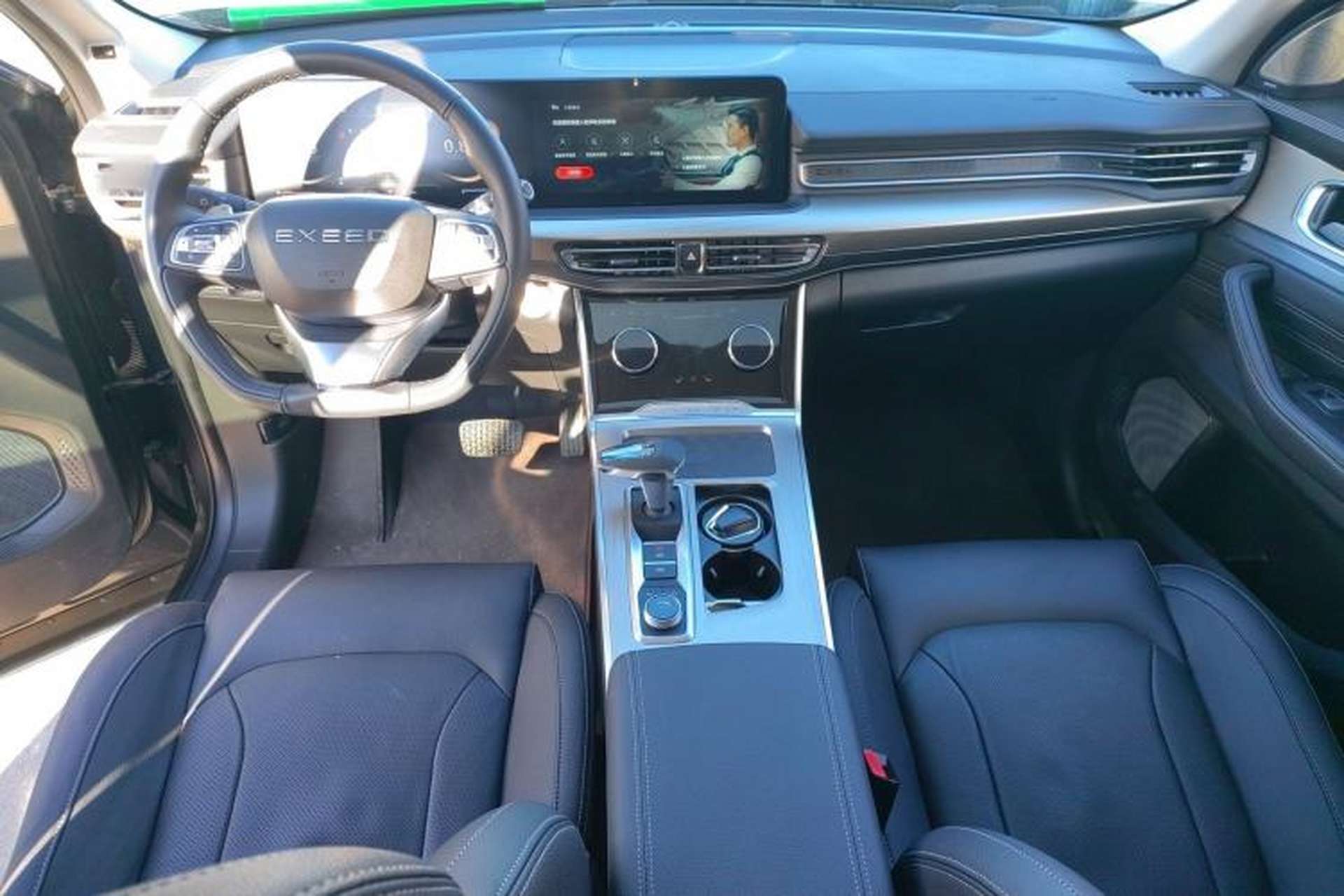 Used EXEED Lanyue 2022 Explore Edition 400T Four-Wheel Drive Star Edition 5 Seats Center Console