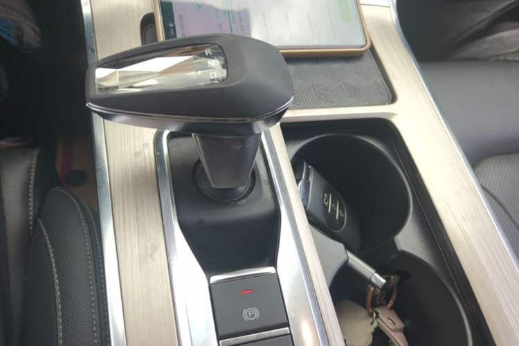Used EXEED Lanyue 2022 Explore Edition 400T Two-Wheel Drive Star Edition 5 Seats Gear Lever