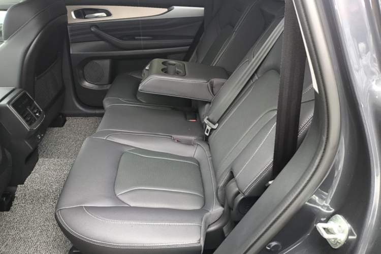 Used EXEED Lanyue 2022 Explore Edition 400T Four-Wheel Drive Star Edition 5 Seats Left Rear Seat