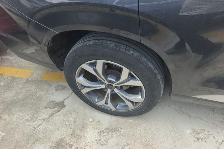 Used EXEED Lanyue 2022 Explore Edition 400T Two-Wheel Drive Star Edition 5 Seats Right Rear Wheel Hub