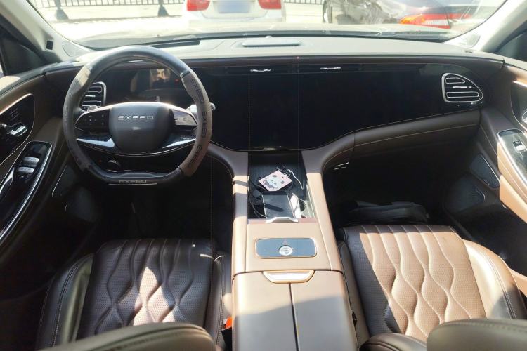 Used EXEED Lanyue 2023 400T Four-Wheel Drive Star Prestige Edition 6 Seats Center Console