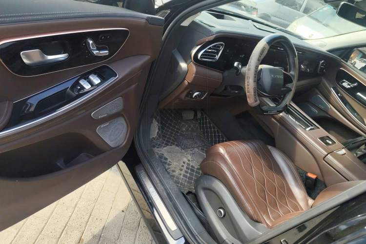 Used EXEED Lanyue 2023 400T Four-Wheel Drive Star Prestige Edition 6 Seats Driver Seat