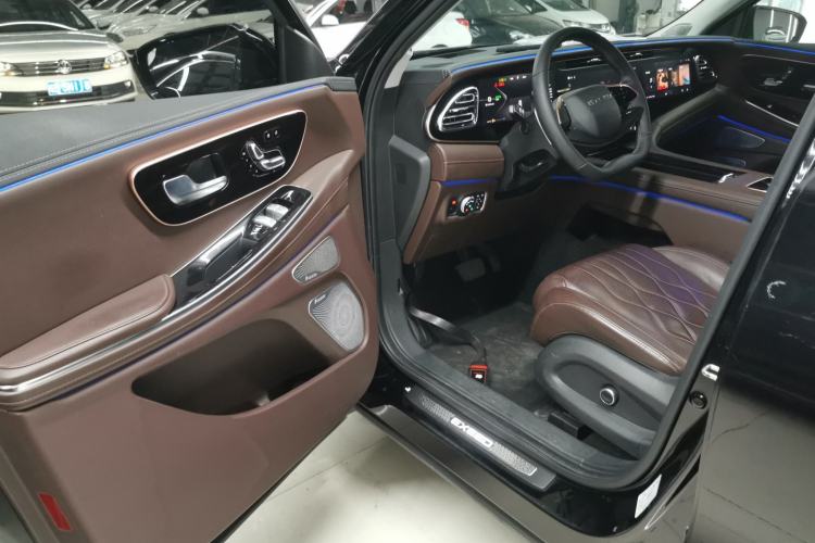 Used EXEED Lanyue 2023 400T Four-Wheel Drive Star Prestige Edition 6 Seats Driver Seat