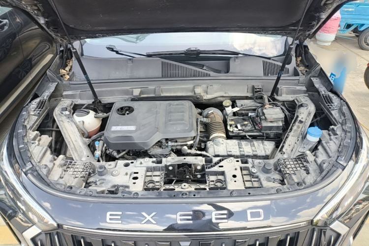 Used EXEED Lanyue 2023 400T Two-Wheel Drive StarRui Edition 6 Seats Engine Bay