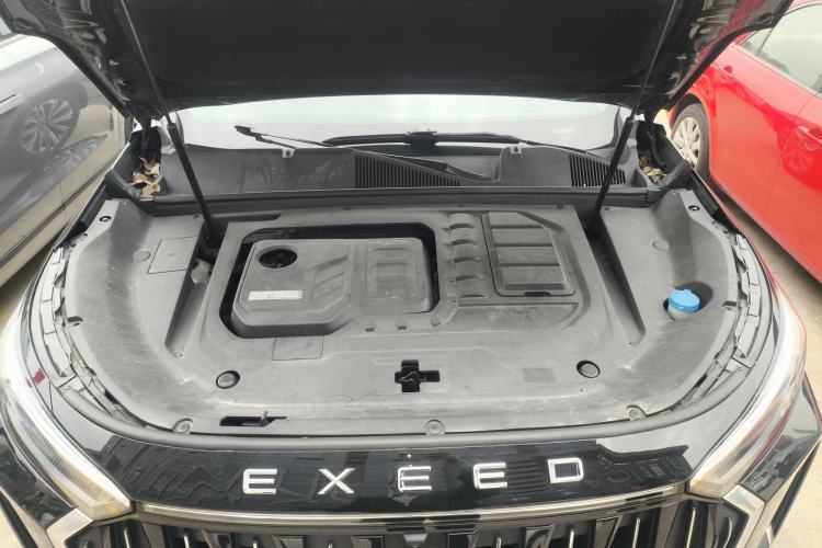 Used EXEED Lanyue 2023 400T Two-Wheel Drive StarRui Edition 6 Seats Engine Bay
