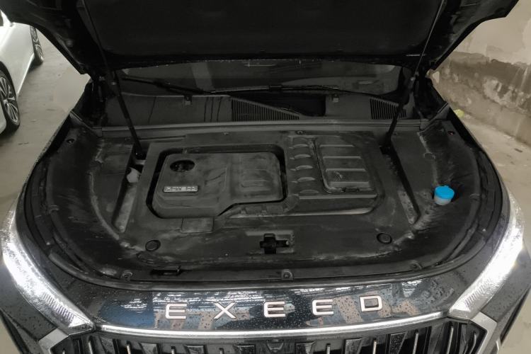 Used EXEED Lanyue 2023 400T Four-Wheel Drive Star Prestige Edition 6 Seats Engine Bay