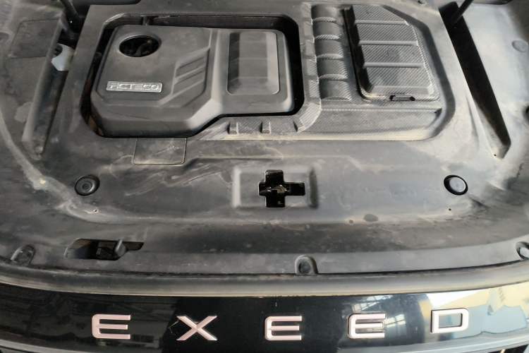 Used EXEED Lanyue 2023 400T Four-Wheel Drive Star Prestige Edition 6 Seats Engine Bay