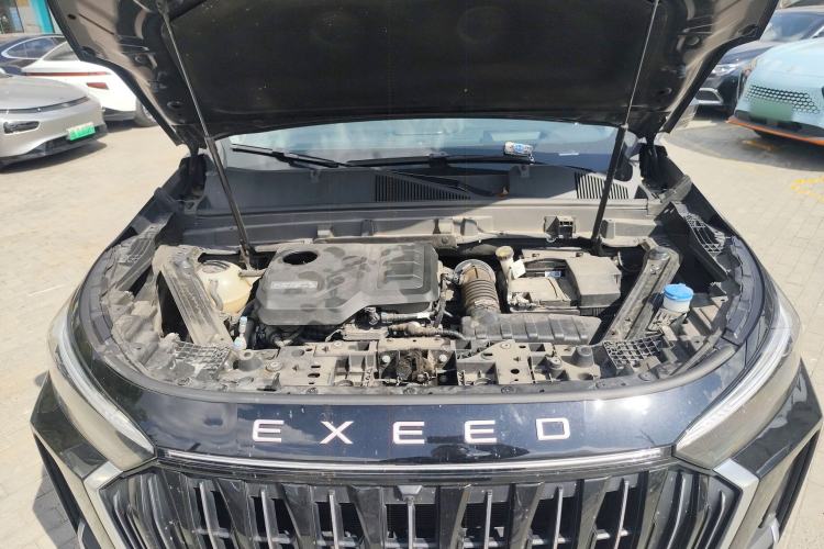 Used EXEED Lanyue 2023 400T Four-Wheel Drive Star Prestige Edition 6 Seats Engine Bay