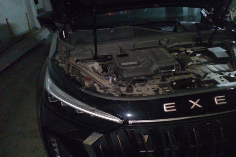 Used EXEED Lanyue 2023 400T Four-Wheel Drive Star Prestige 7-Seater Engine Bay Right