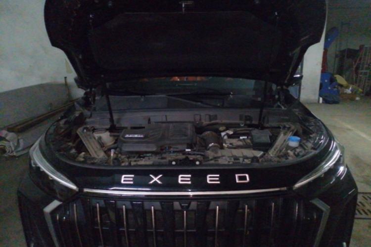 Used EXEED Lanyue 2023 400T Four-Wheel Drive Star Prestige 7-Seater Engine Bay