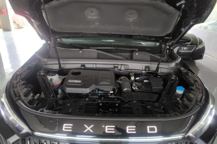 Used EXEED Lanyue 2023 400T Four-Wheel Drive Star Prestige 7-Seater Engine Bay