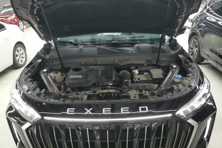 Used EXEED Lanyue 2023 400T Four-Wheel Drive Star Prestige Edition 6 Seats Engine Bay