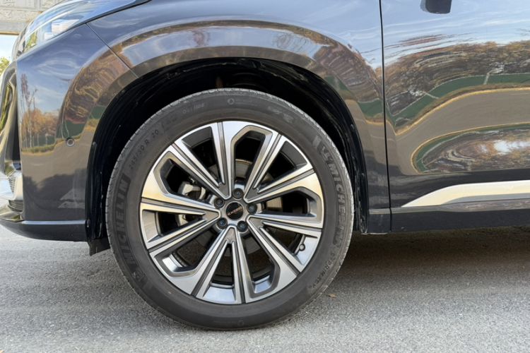 Used EXEED Lanyue 2023 400T Four-Wheel Drive Star Prestige Edition 6 Seats Exterior 2