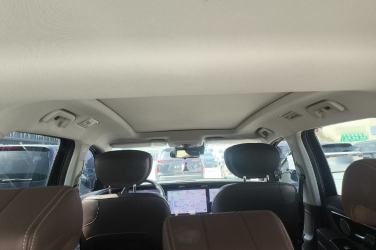 Used EXEED Lanyue 2023 400T Four-Wheel Drive Starry Edition 7-Seater Headliner
